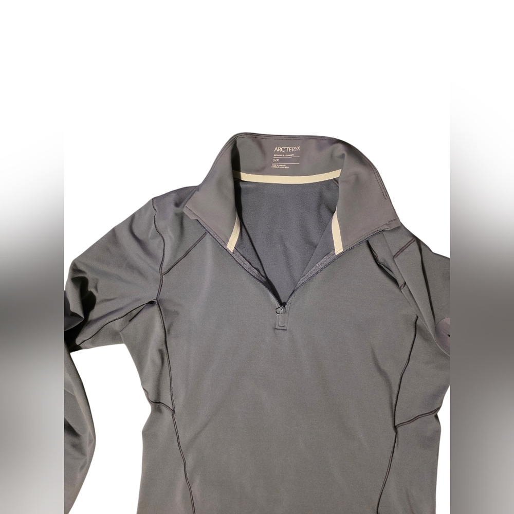 Arcteryx Quarter-Zip Performance Pullover in Slate - image 5